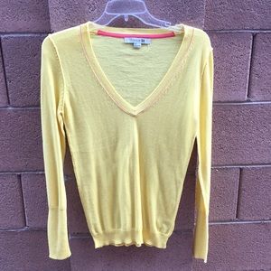 Forever 21 V neck light weight sweater